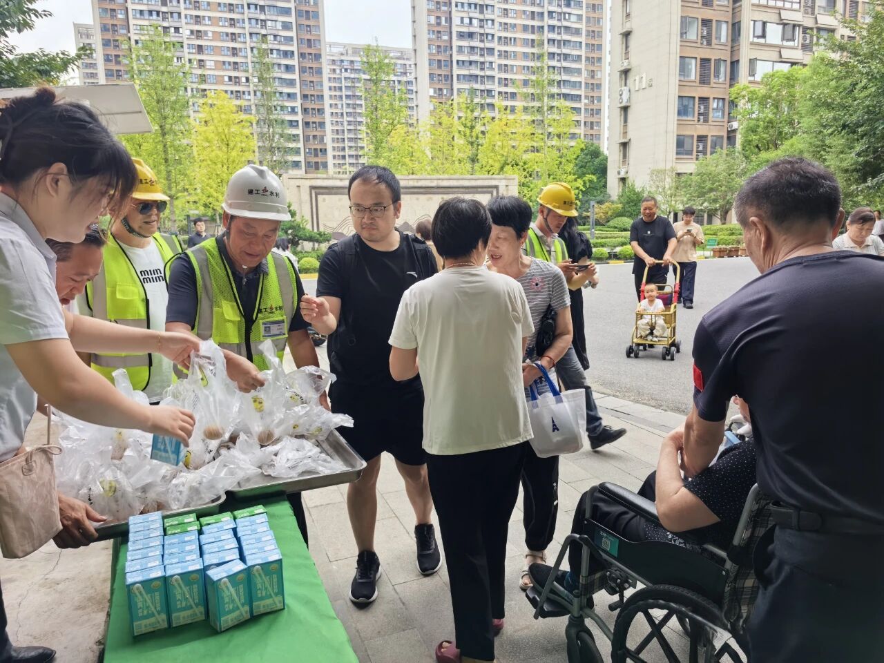 1757983373771516.jpg 2.jpg