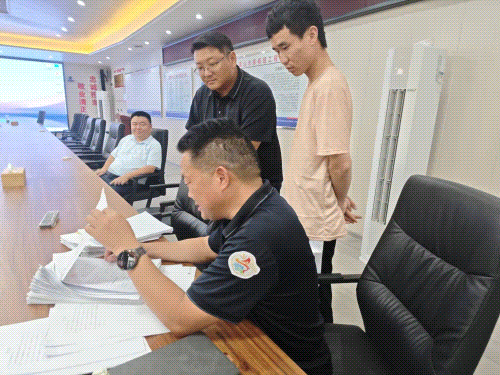 1757984100256555.gif 工资合.gif