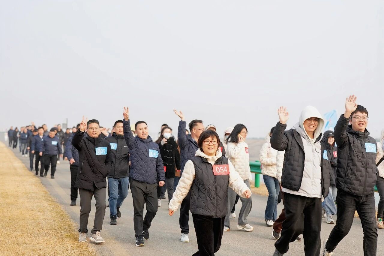 1767491394140993.jpg 1767491394140993.jpg